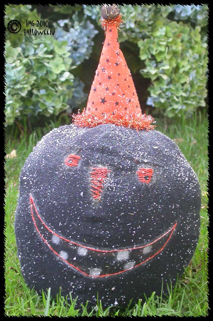 41HH_SlantedWitch_L01